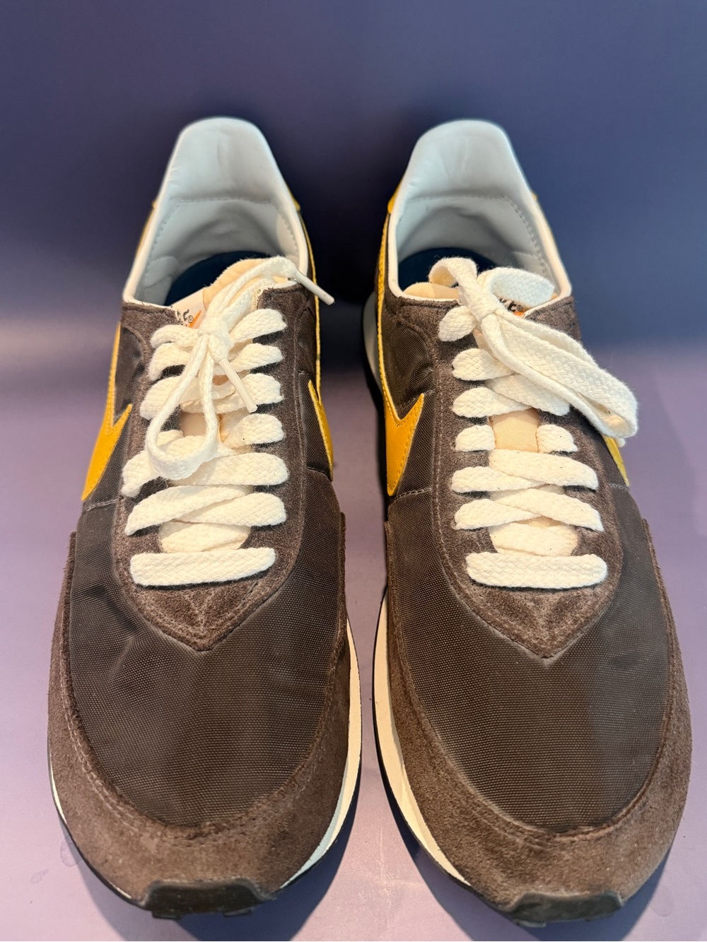 Nike Waffle Trainer 2 Sneakers in Brown and Yellow Size 11.5